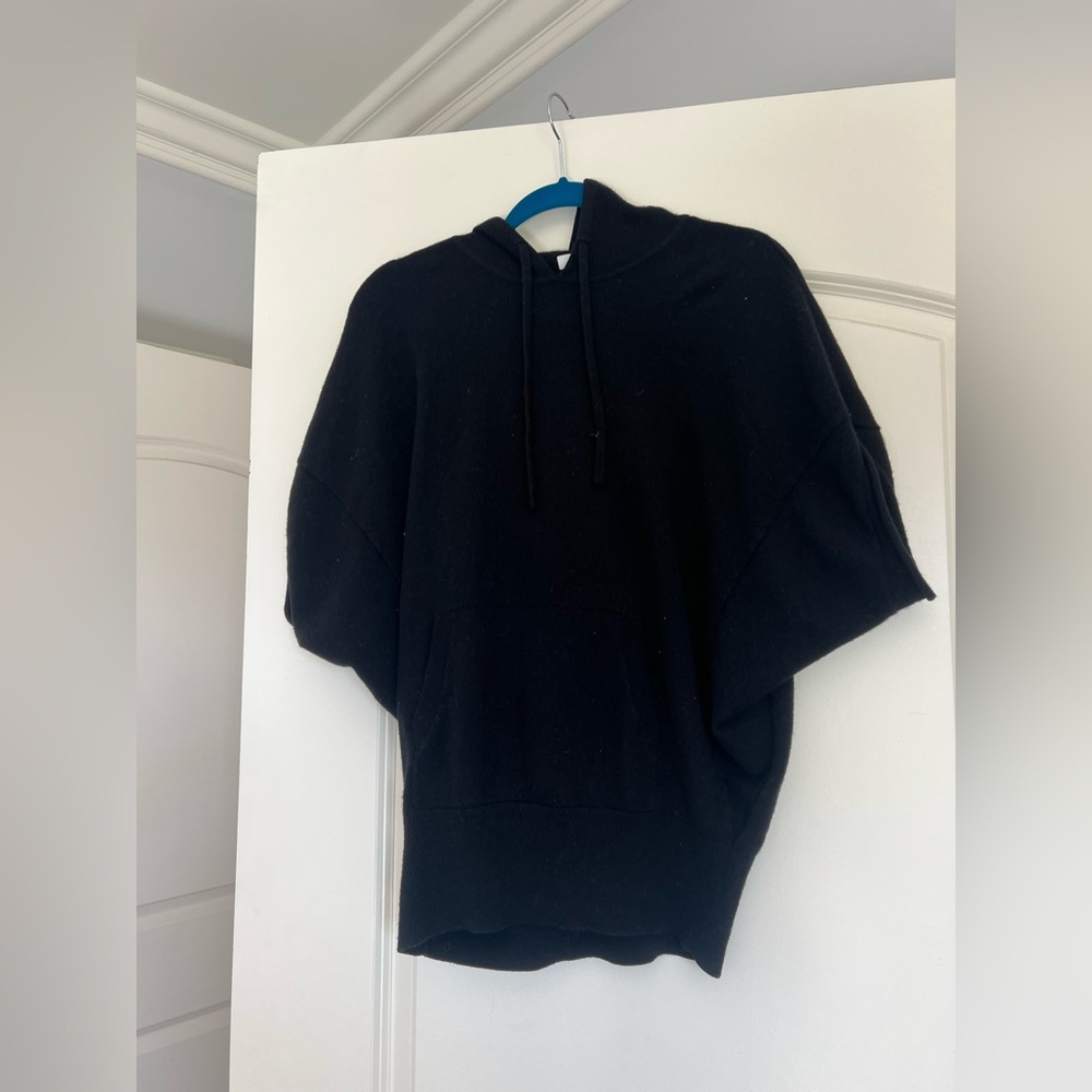 Vince 100% Cashmere Black Short Sleeve Hoodie – Size Small